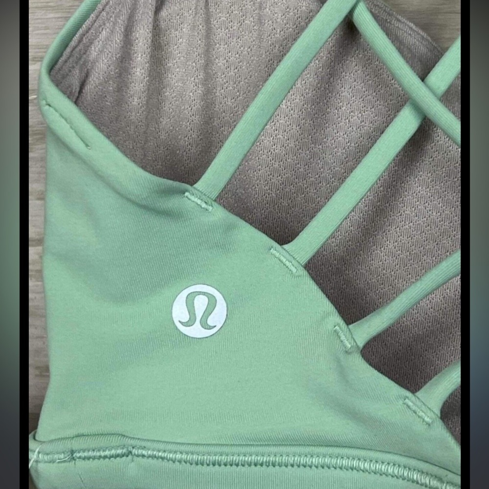 Lululemon Athletica Bra - Picture 5 of 16